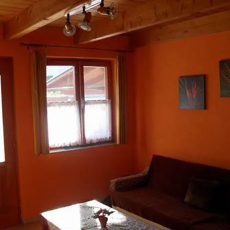 Agatova Apartman * Штурово